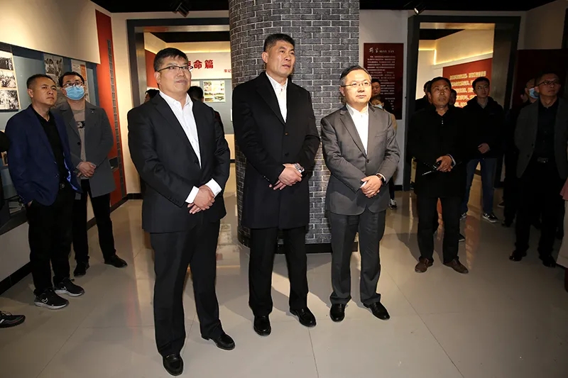 1614239485143301.jpg 640.webp (7).jpg